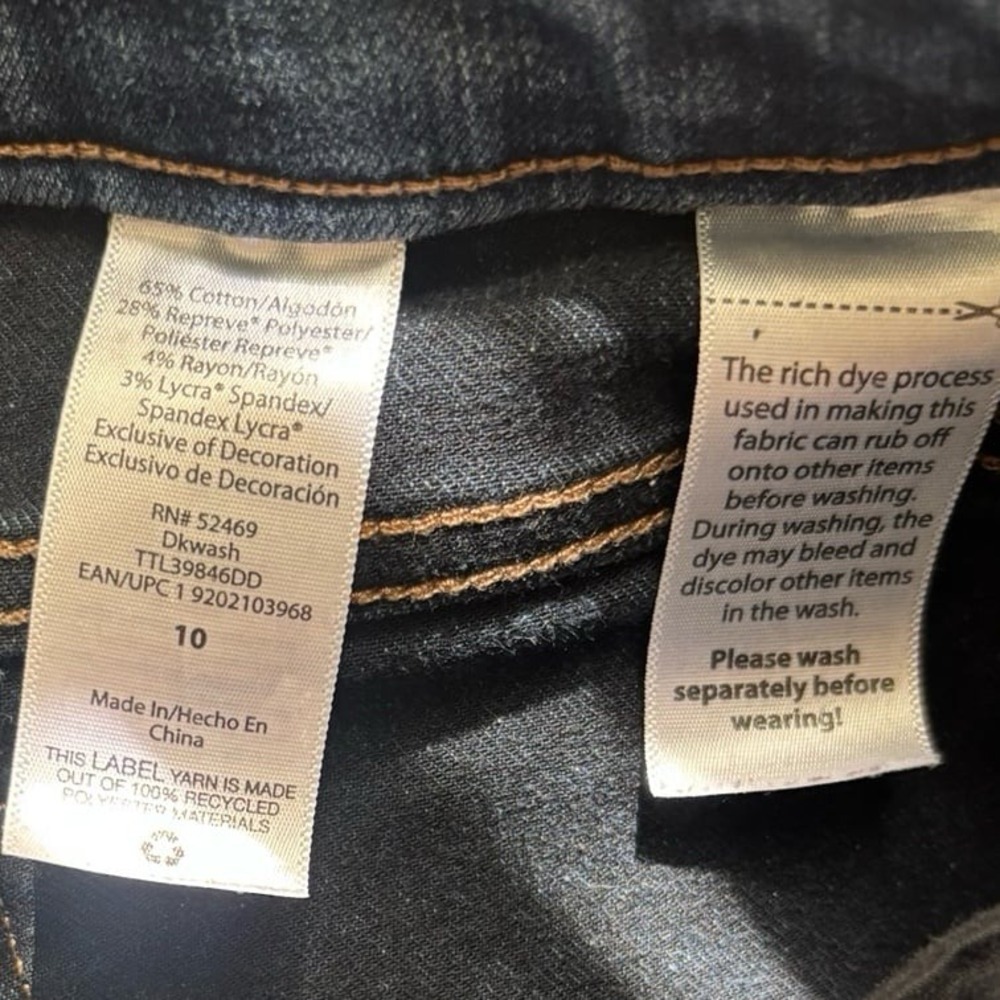 Time and‎ Tru Women's Straight-Leg Jeans, Size 10. - Picture 7 of 8